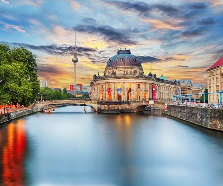 Study in Germany consultants | Santamonica Study Abroad Pvt. Ltd.